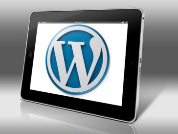 Créer son site internet Logo Wordpress sur écran